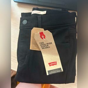 NWT Levi’s 720 Size 26